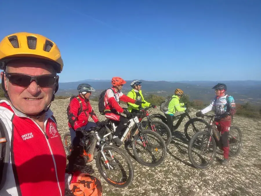 VTT dans les sentiers du Luberon