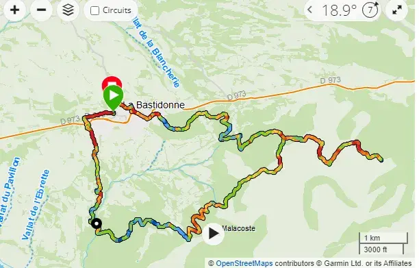 Découvrez des panoramas à couper le souffle lors de nos sorties VTT.